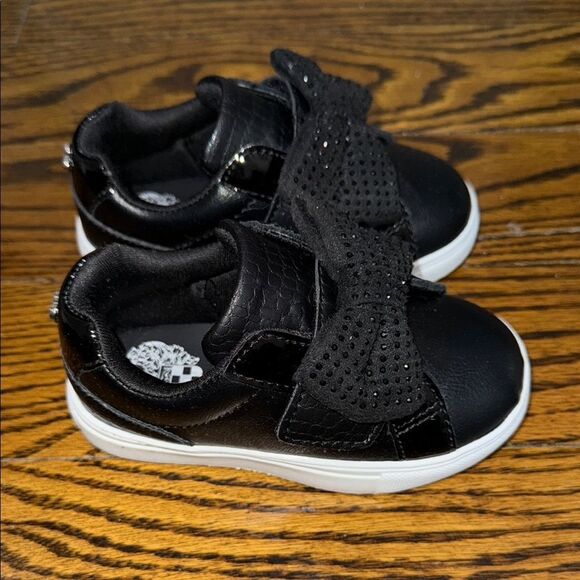 VINCE CAMUTO Kids Black Shoes with Bow 6C - Picture 1 of 6